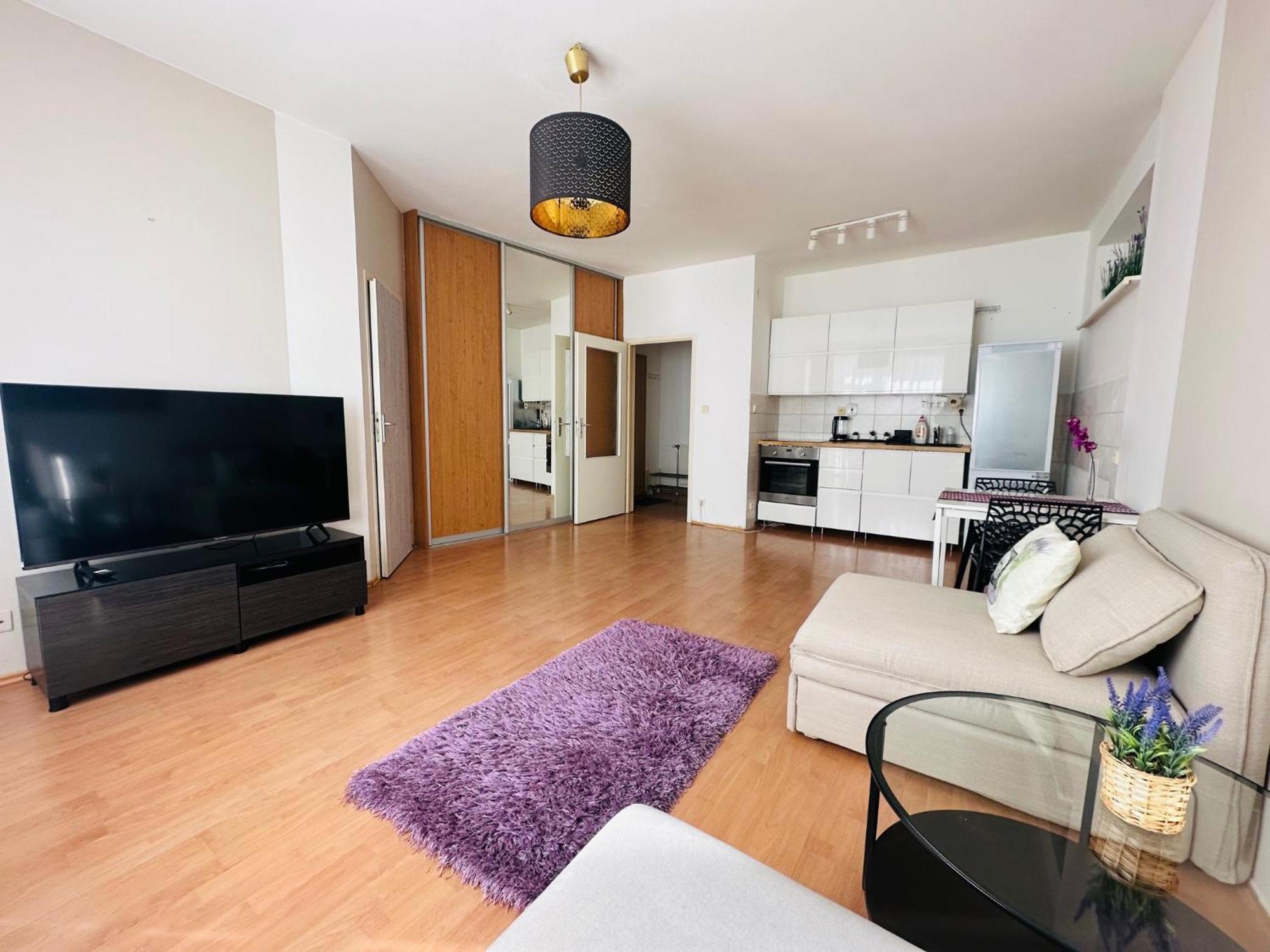 After Two Apartment Bratislava Esterno foto